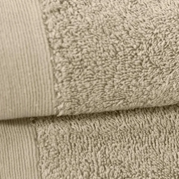 Ensemble de bain 6 pièces 500 g/m² STUDIO (2 draps de douche +2 serviettes de toilette + 2 gants)