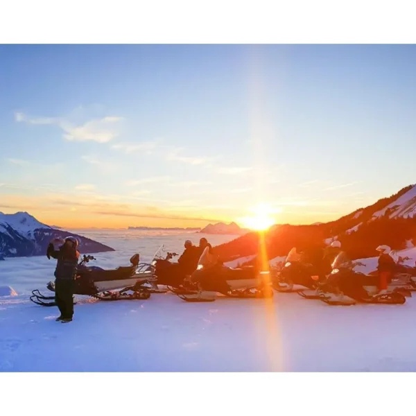 Randonnée guidée en motoneige de 50 min aux Saisies - Coffret Cadeau Sport & Aventure