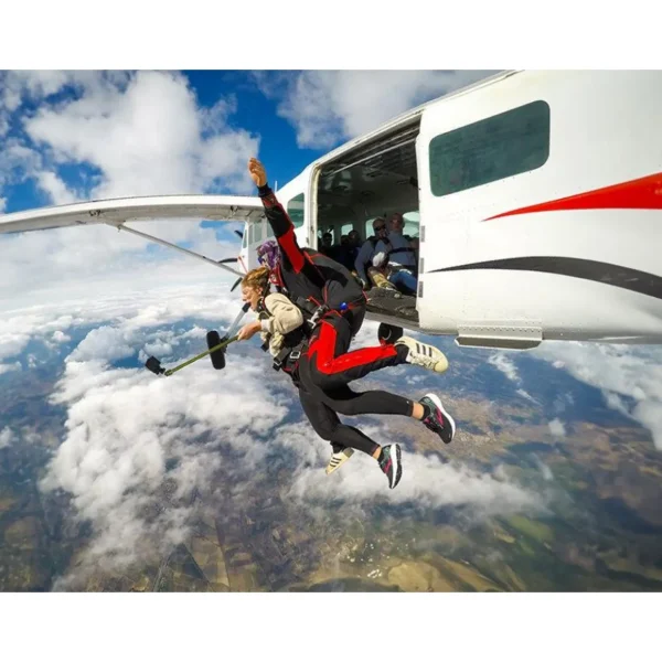 Saut en parachute pour 2 personnes près de Toulouse - Coffret Cadeau Sport & Aventure