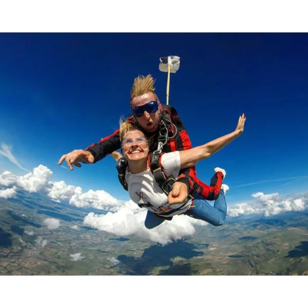 Saut en parachute pour 2 personnes près de Toulouse - Coffret Cadeau Sport & Aventure