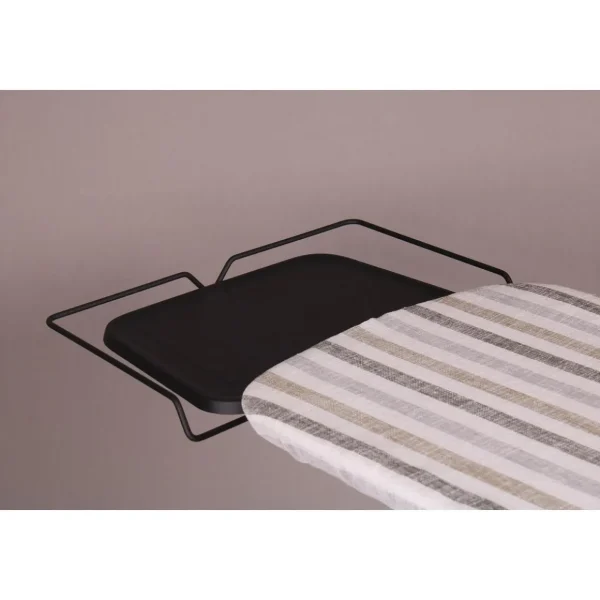 Table à repasser en bois NUBAR 130x47 H92cm housse 100% cotton avec repose fer et repose centrale vapeur
