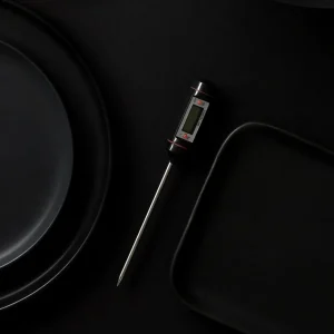 Thermomètre de cuisine digital noir et rouge