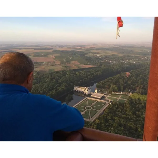 Vol en montgolfière au-dessus du château d'Amboise - Coffret Cadeau Sport & Aventure
